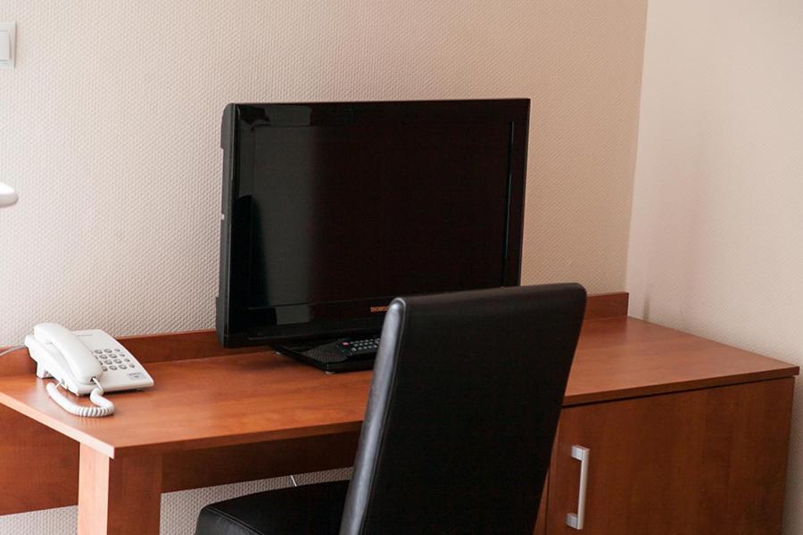 Papaver Hotel Ślesin Εξωτερικό φωτογραφία