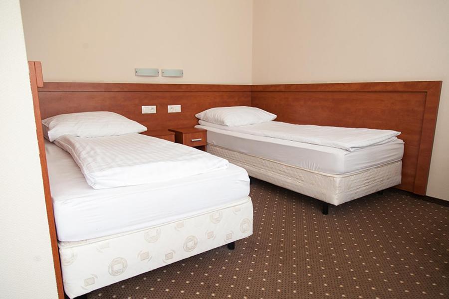 Papaver Hotel Ślesin Εξωτερικό φωτογραφία